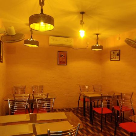 Heritage Bagala Dharmasala Hotel Puri Kültér fotó